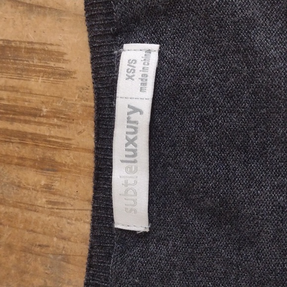 Subtle Luxury Good Vibes Dolman Sleeve Oversized Sweater Size XS/S - Picture 5 of 10